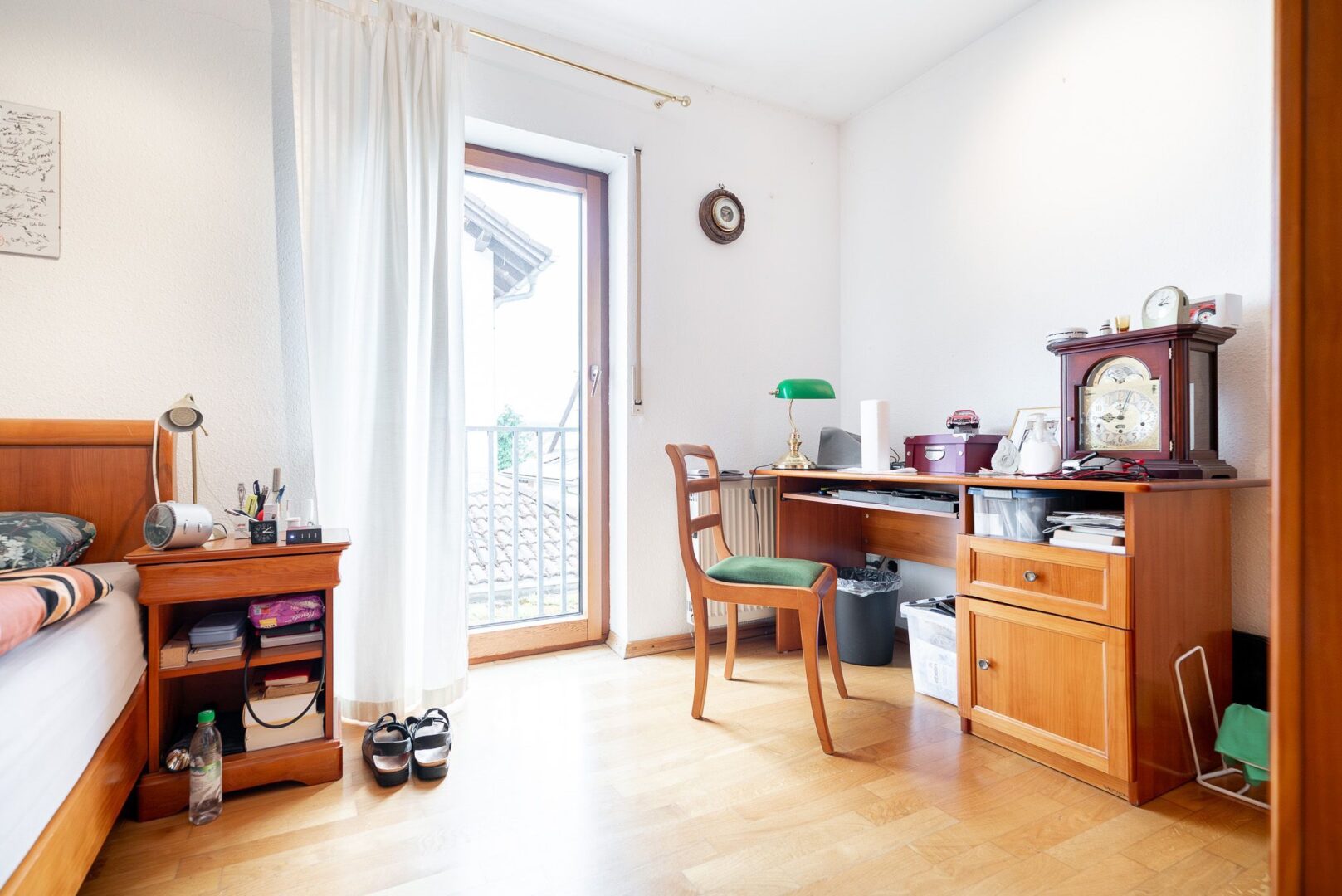 Schlafzimmer 1