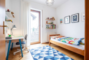 Schlafzimmer 1(KI-Einrichtung)