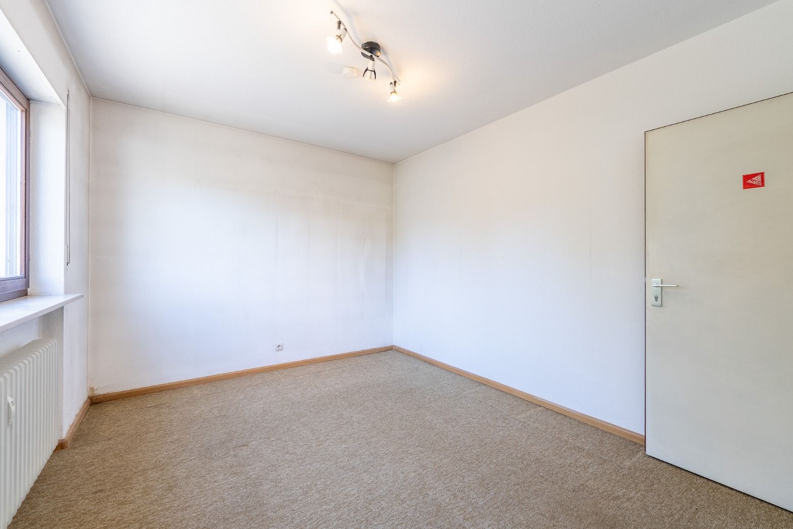 Arbeitszimmer 1.OG.jpg